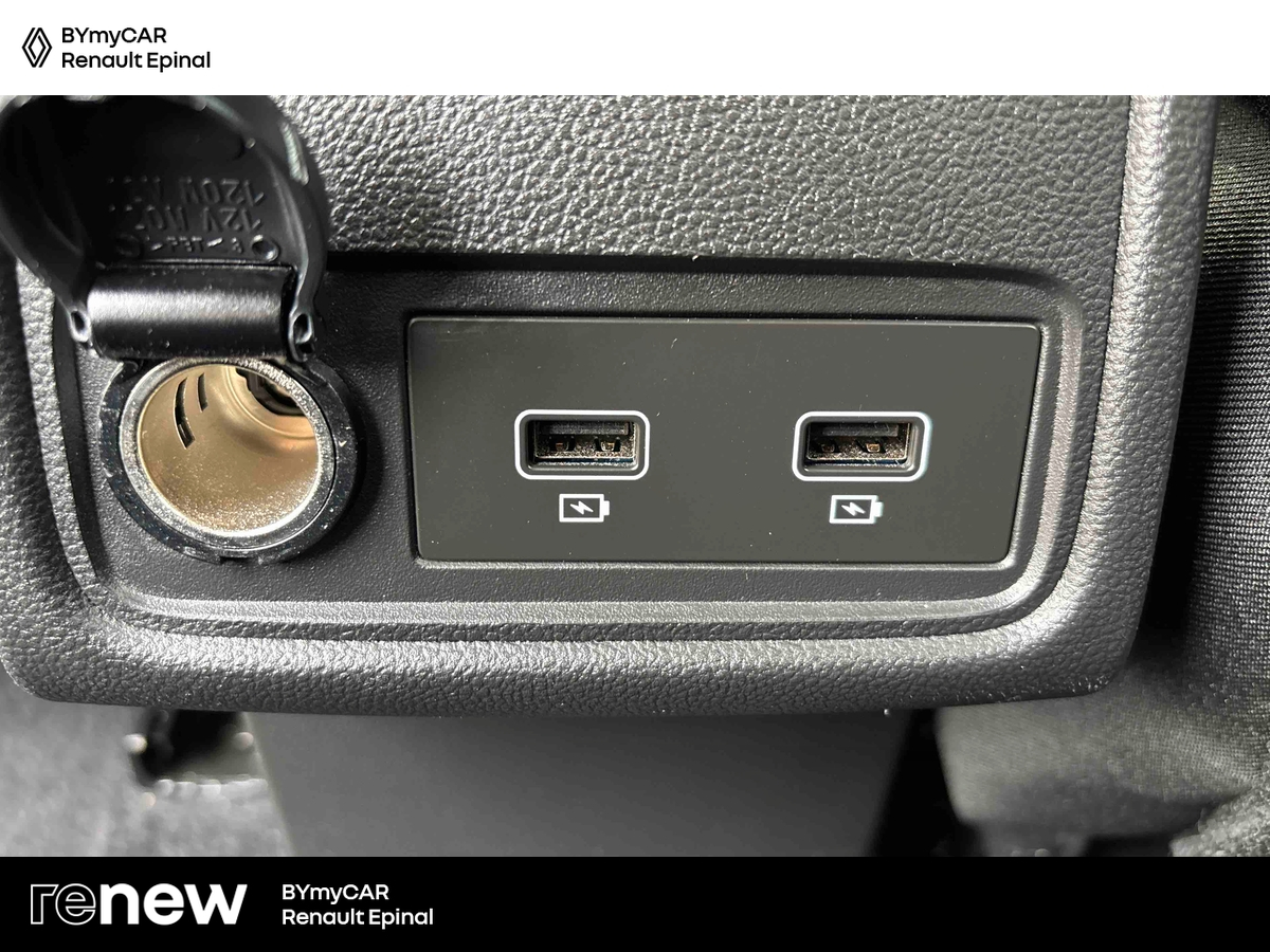 Renault Captur mild hybrid 140 — photo 23