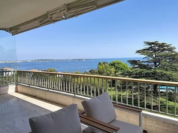CANNES 4 PIECES