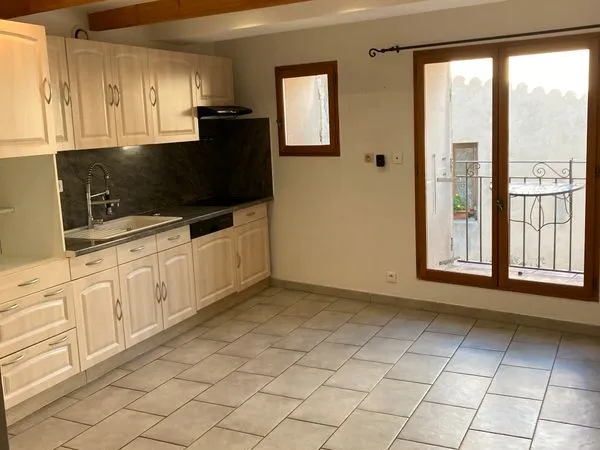 Loue maison de village