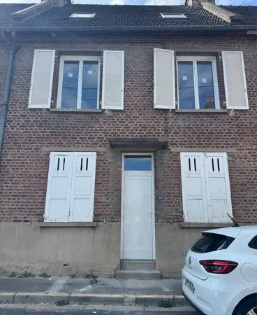 À LOUER - Maison 100 m² - 4 chambres - Méru