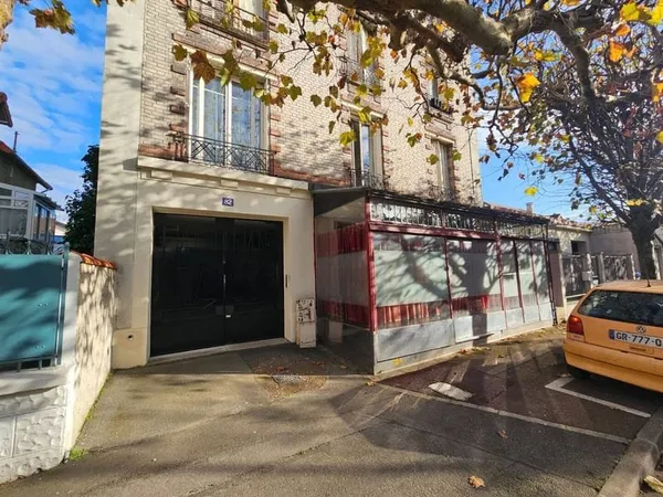 Local commercial 108 m²