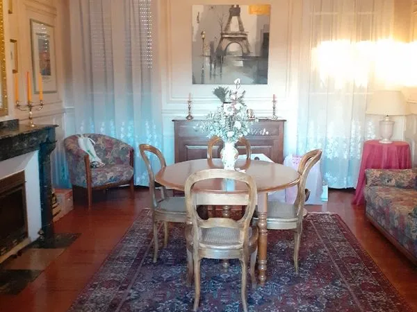 Grande et belle maison de ville