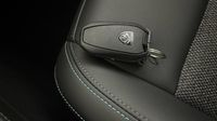 Peugeot 308 Sw 1.5 BlueHDi 130ch S&S Allure EAT8 — photo 16