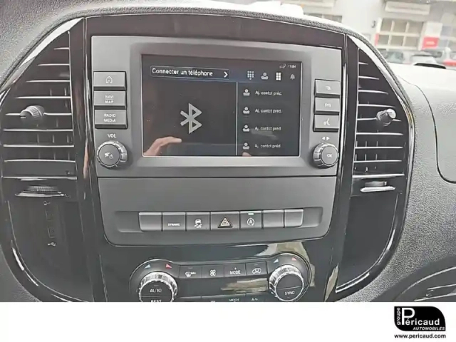Mercedes Vito fourgon 119 cdi long bva rwd — photo 17