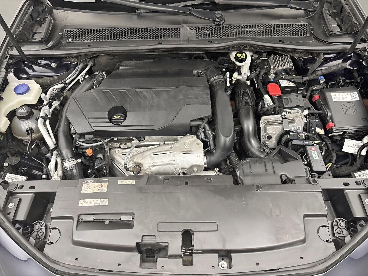 Peugeot 508 hybrid 225 e-eat8 active pack — photo 15