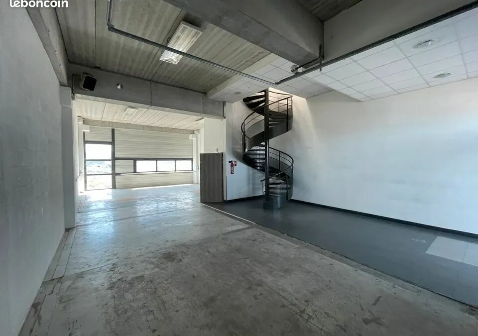 Photo 3