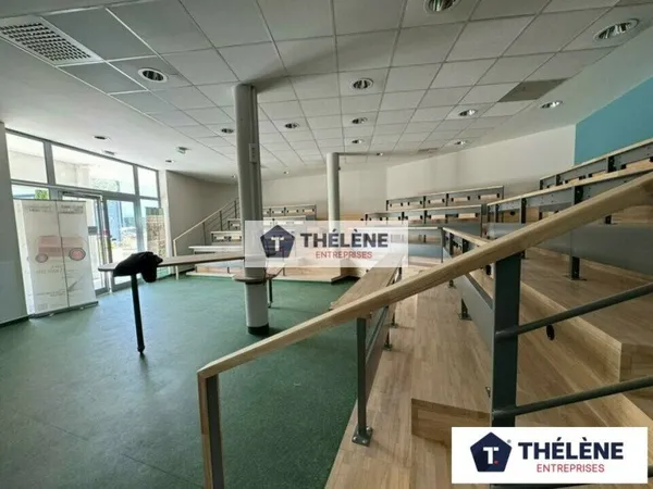 Bureaux 385 m²