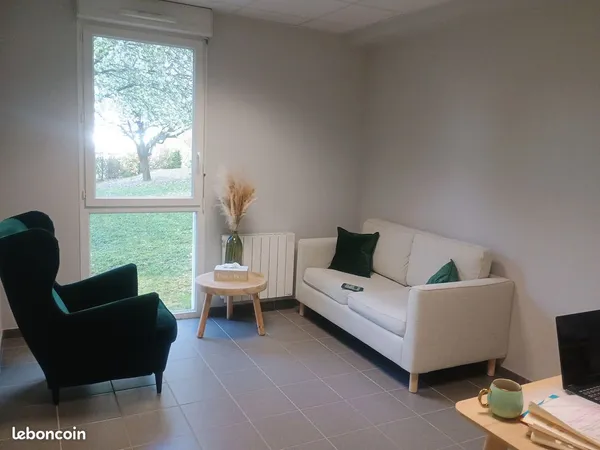 Bureau et espace de travail Location Clermont-Ferrand  12m² 177€