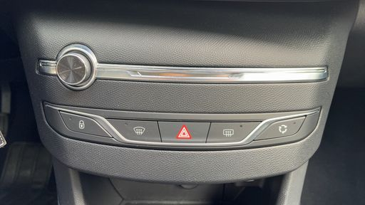 Peugeot 308 1.2 PureTech 130 - Allure – 2020 – 6964 km – Essence – Boîte Manuelle — photo 12