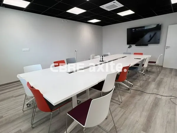 351 m² à Sainte-Helene-Du-Lac