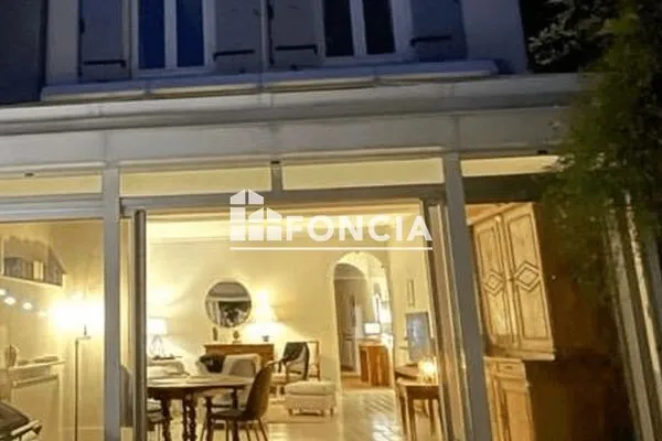 Maison 5 pièces 180 m²