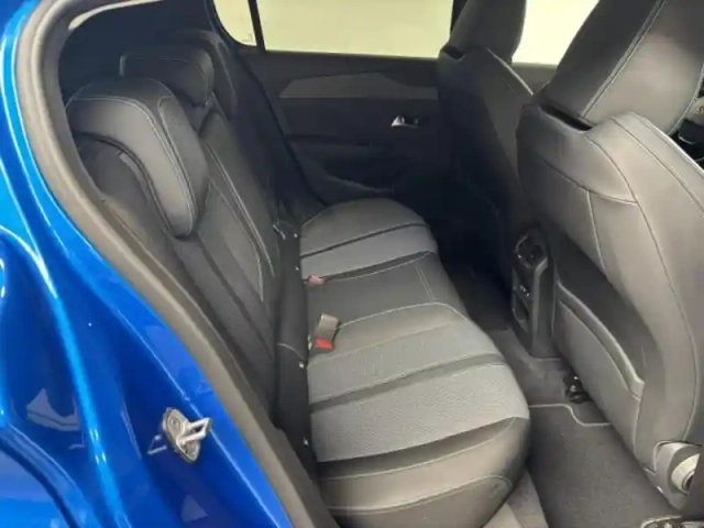 Peugeot 308 1.5 bluehdi 130 allure pack gps camera 180 carplay — photo 7
