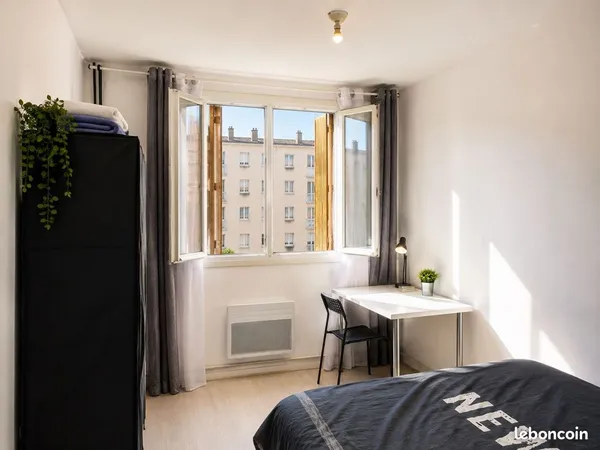 Studio 1 pièce 28 m²