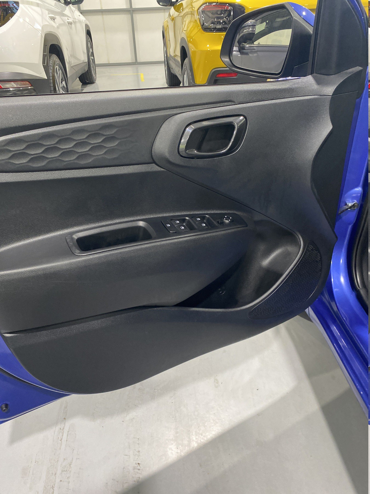 Hyundai i10 — photo 49