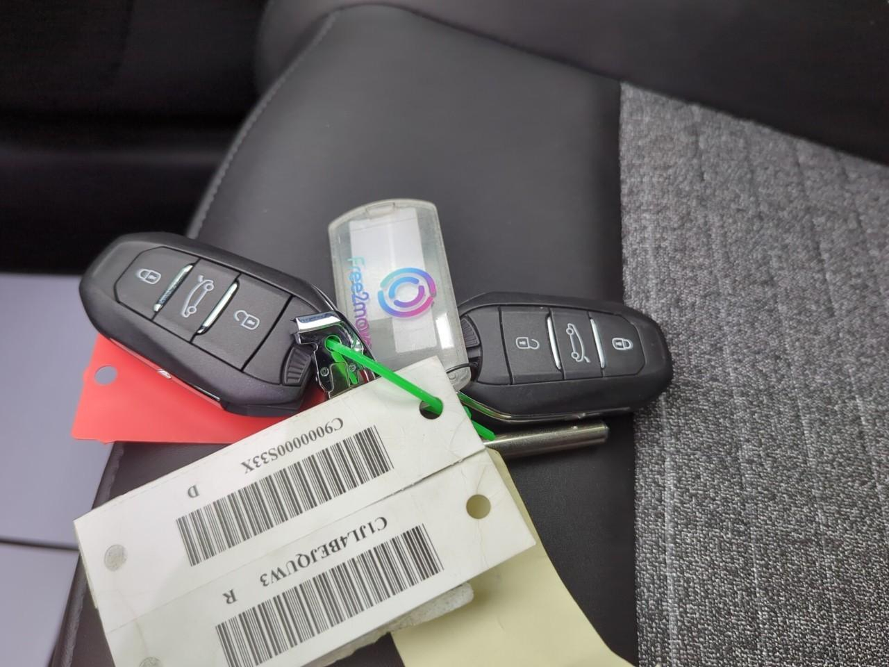 Peugeot 5008 hybrid 145 ch e-dcs6 allure — photo 26
