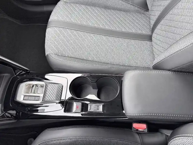 Peugeot 208 hybrid 110 e-dcs6 — photo 91