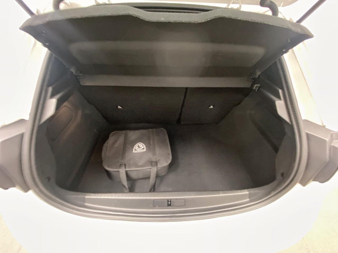 Peugeot 208 electrique 50 kwh 136ch allure — photo 6