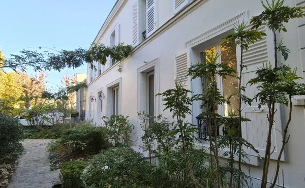 Superbe hôtel particulier à Saint Maur des Fossés