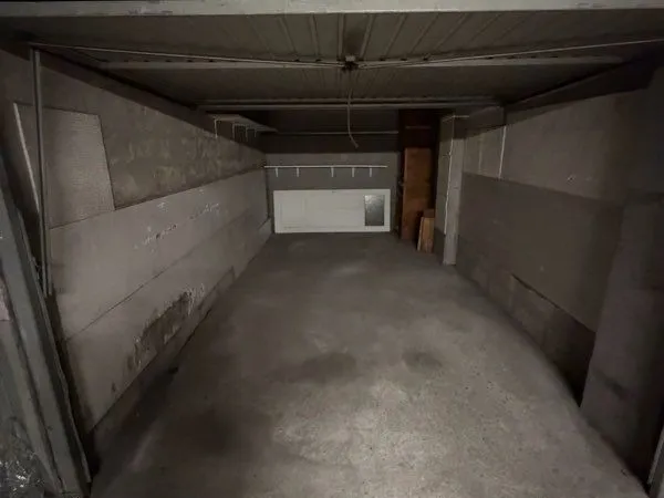 Location box parking