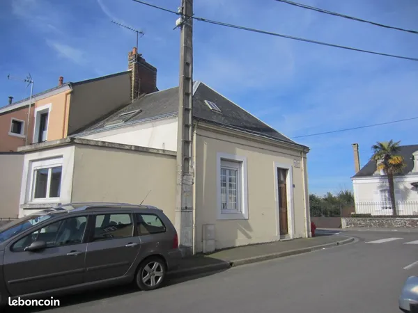 Immeuble locatif maison et local commercial