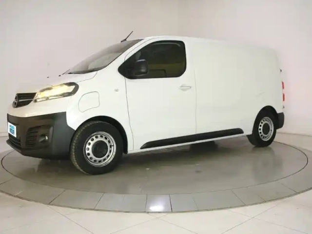 Opel Vivaro -e fgn taille m electrique 100 kw batterie 75 kwh