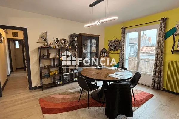 Appartement 3 pièces 77 m²