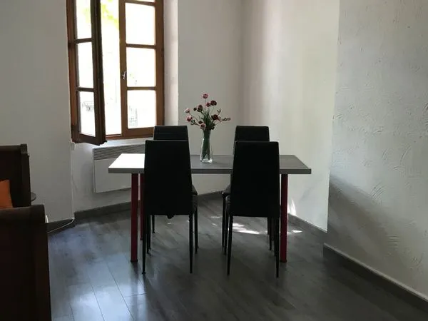 Appartement 2 pièces 56 M2