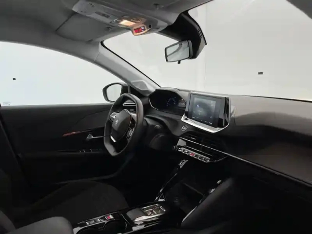 Peugeot 208 electrique 50 kwh 136ch — photo 25