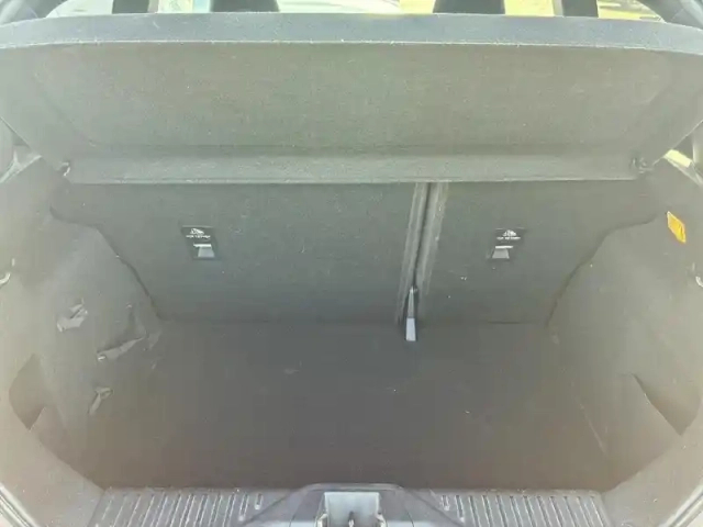 Ford Fiesta 1.0 ecoboost 100ch stop&amp;start st line 3p — photo 9