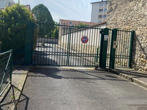Place de parking Houzeau Muiron