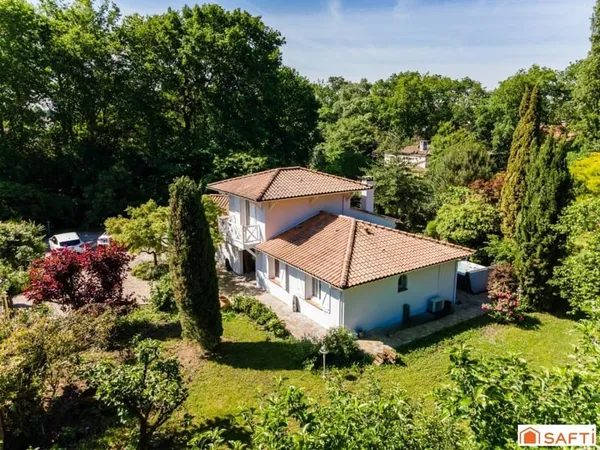 Maison 5 pièces 150 m²