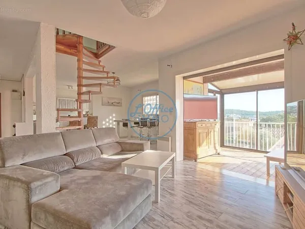 Maison 7 pièces 179 m²
