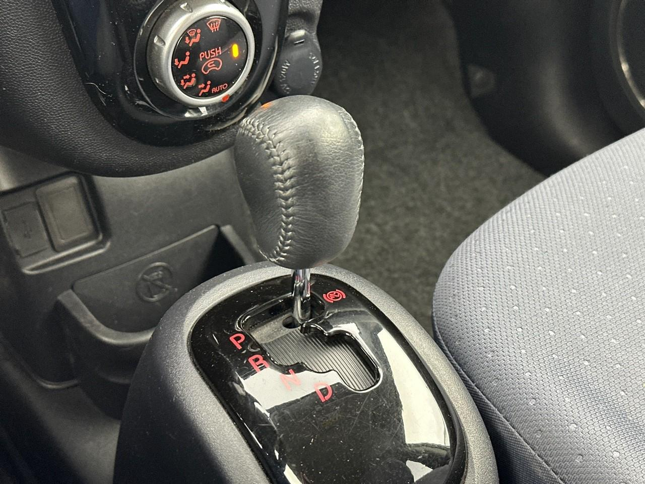 Peugeot Ion electrique active — photo 23