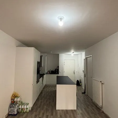 Titre Villepinte - Appartement 2 pièces de 46,52 m² avec loggia, parking et ascenseur