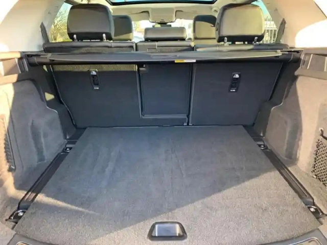 Land Rover Discovery Sport p300e r-dynamic s awd bva — photo 13