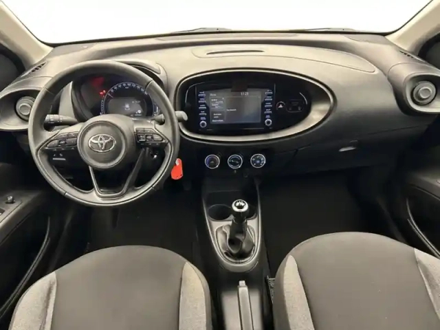 Toyota Aygo 1.0 vvt-i 72 dynamic — photo 11