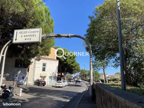Bureaux 90 m² Fréjus