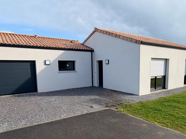 À LOUER - Maison moderne de 100 m² - 3 chambres - Classe énergétique A - Le Fuilet