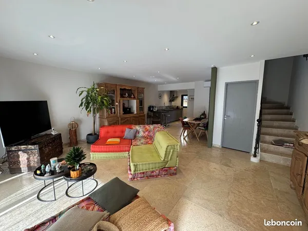 Belle maison de ville à ORANGE