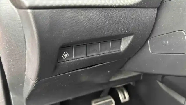 Peugeot 2008 puretech 130 s&amp;s eat8 — photo 106