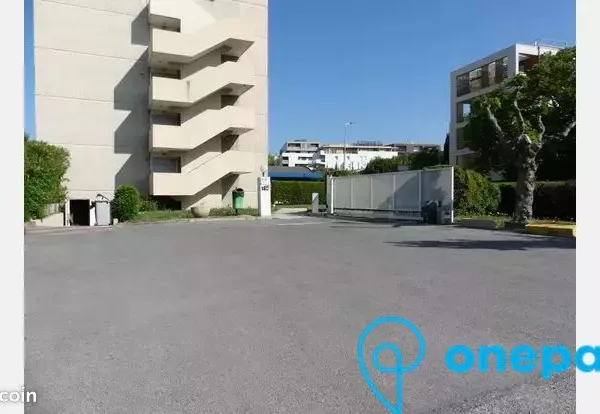Parking/box 12 m² MONTPELLIER