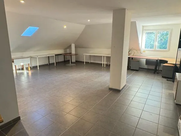Local commercial / bureaux 110 m² - muret
