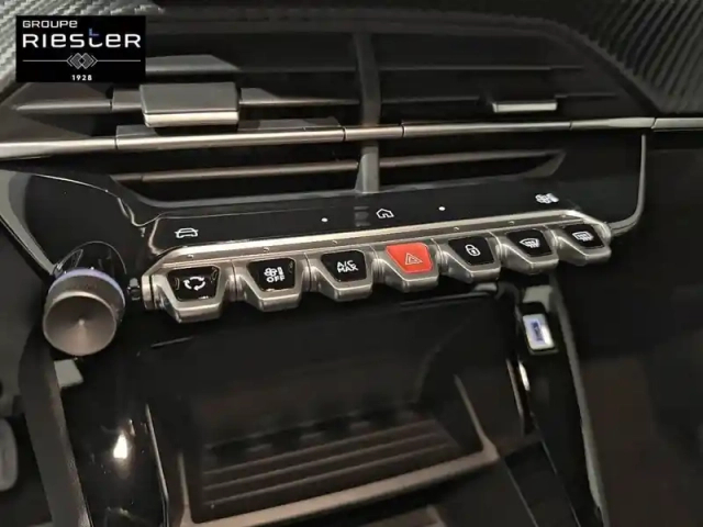 Peugeot 2008 hybrid 145 e-dcs6 — photo 82