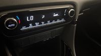 Toyota Yaris 116h Design 5p MC24 — photo 27