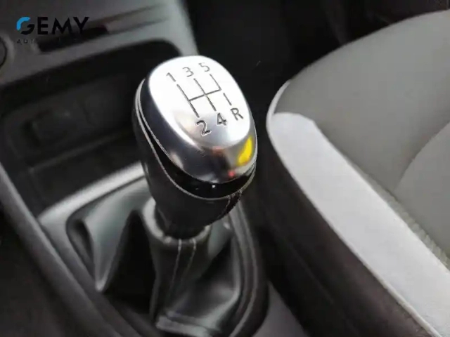 Renault Captur dci 90 energy — photo 12