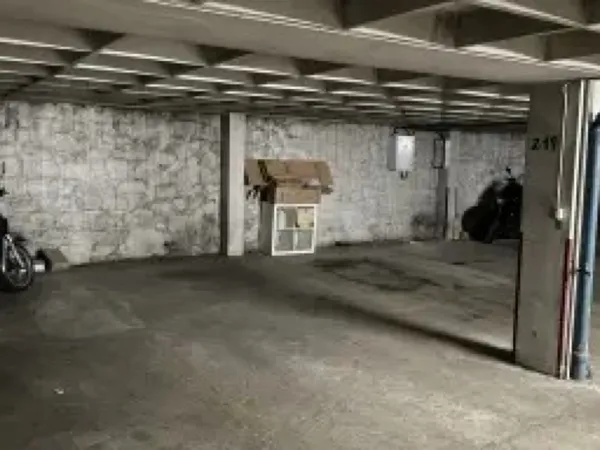 Loue place de parking 15m² Paris