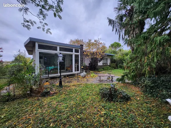 Pavillon 6 pièces 193 m²