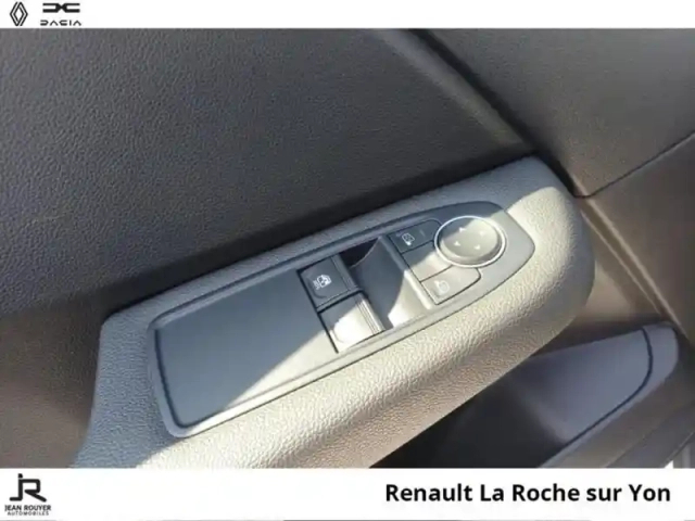 Renault Clio 1.0 tce 100ch business gpl -21n — photo 6