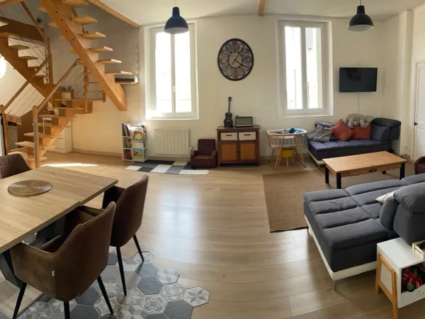 Vends appartement traversant