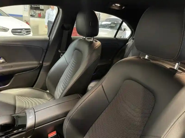 Mercedes Classe A 200 berline business line — photo 17
